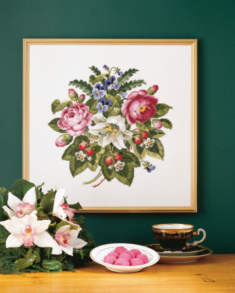 Kit de broderie Roses et fraises 42x42 cm