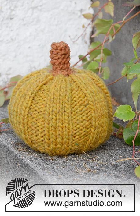 Extra 0-1501 Cinderella’s Pumpkins by DROPS Design — 3