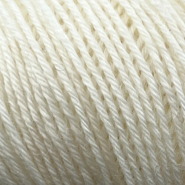 Onion Nettle Sock Yarn 1001 Blanc cassé