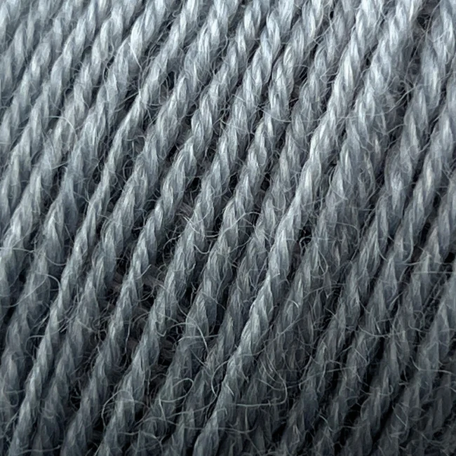 Onion Nettle Sock Yarn 1018 Gris clair