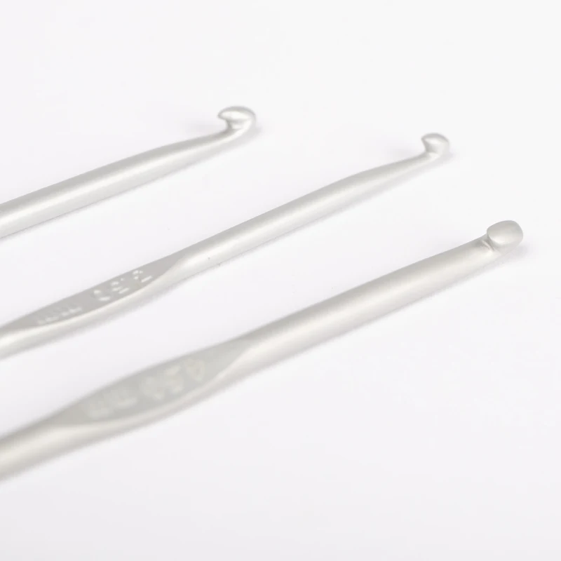 DROPS Basic Crochets Aluminium 15 cm (2.00-5.00 mm)