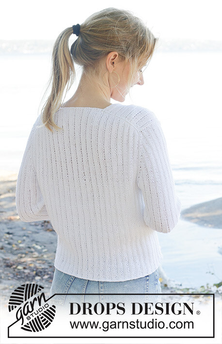 257-21 Summer's Whisper Wrap by DROPS Design