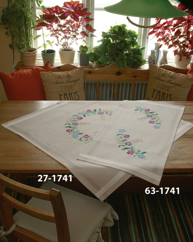 Kit de broderie Fleurs en point de croix 40 x 80 cm