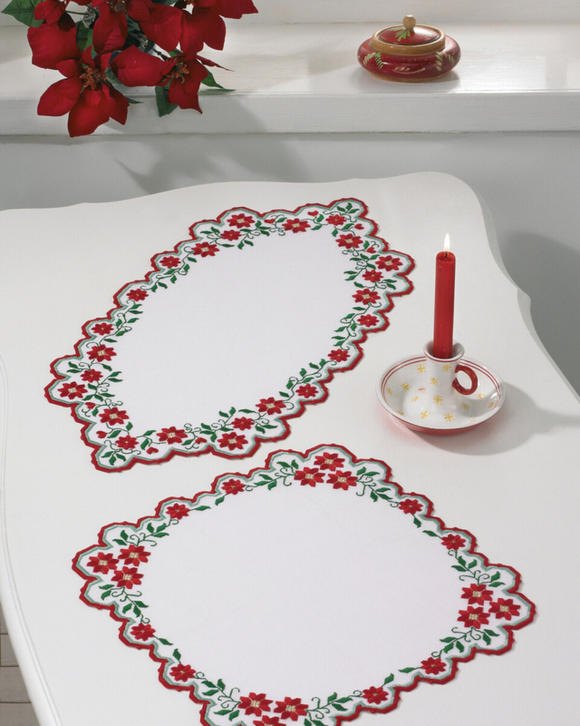 Kit de broderie Roses de Noël 31 x 61 cm